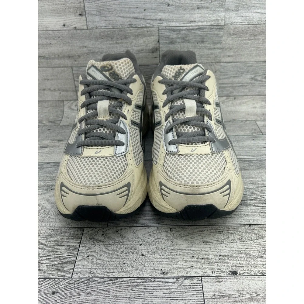 Asics Gel-1130 Cream Silver Grey Running Shoes 1202A164 Women Sz‎ 8.5 US 40 EU